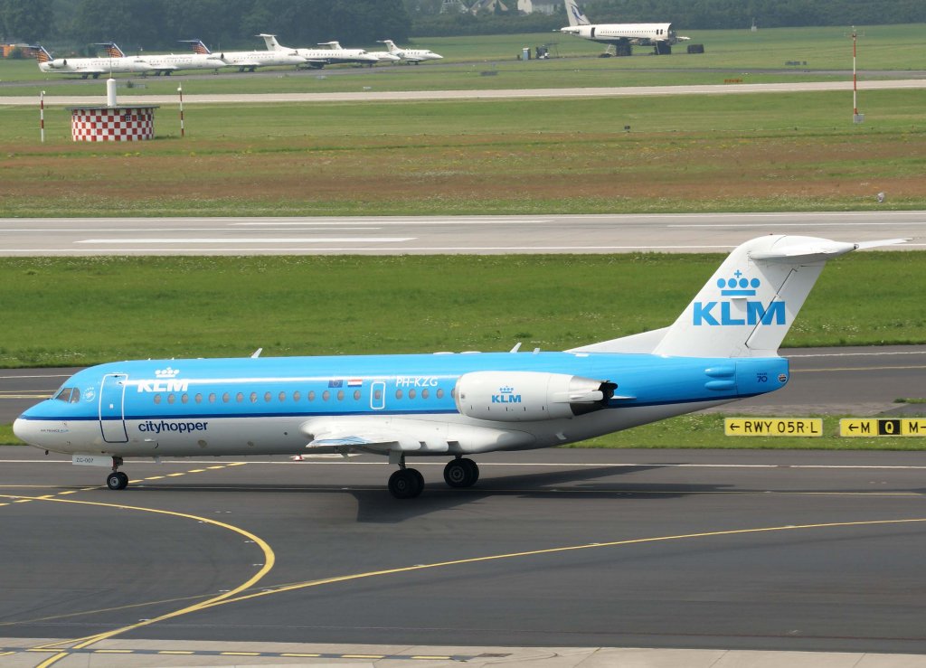KLM-cityhopper, PH-KZG, Fokker 70, 28.07.2011, DUS-EDDL, Dsseldorf, Germany

