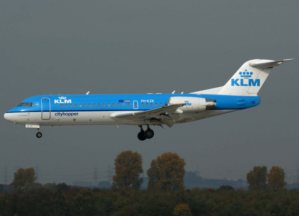 KLM - cityhopper, PH-KZK, Fokker F 70, 2009.11.14, DUS, Dsseldorf, Germany