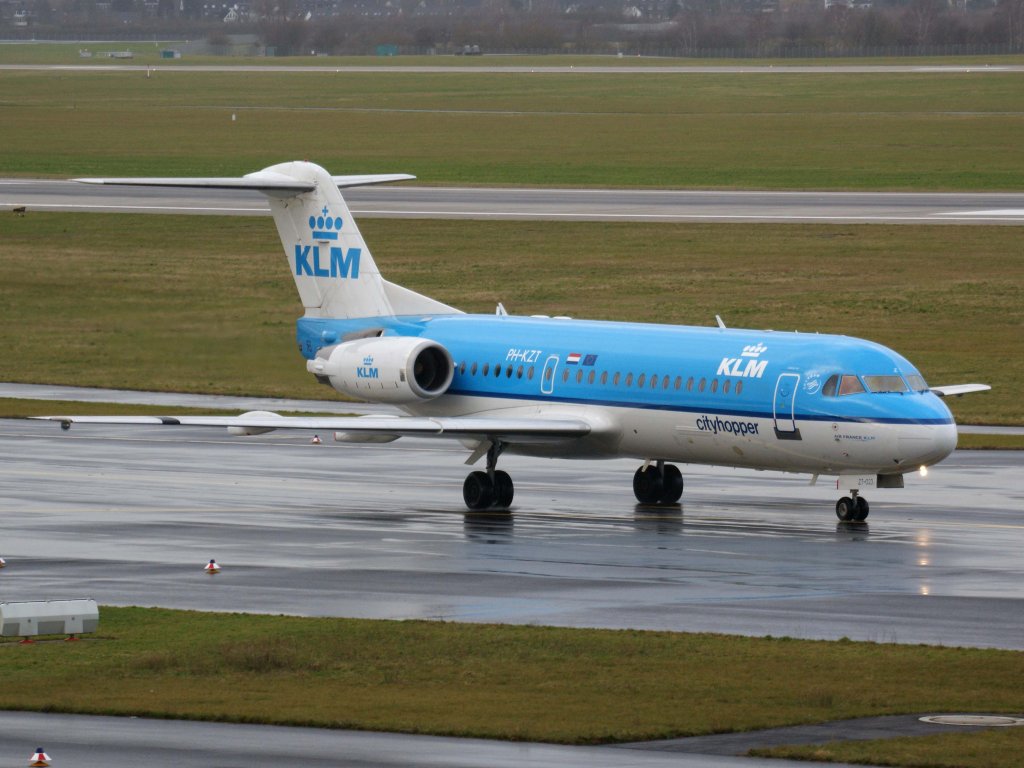 KLM cityhopper, PH-KZT, Fokker, 100, 06.01.2012, DUS-EDDL, Dsseldorf, Germany 