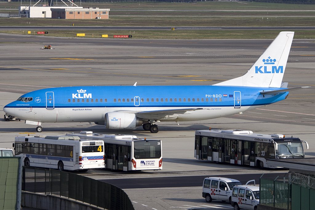 KLM, PH-BDO, Boeing, B737-306, 03.10.2009, MXP, Mailand, Italy 

