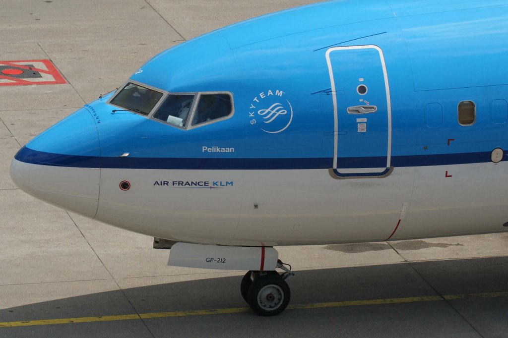KLM Royal Dutch Airlines, PH-BGP  Pelikaan - Pelican , Boeing, 737-700 wl (Bug/Nose), 25.05.2012, AMS-EHAM, Amsterdam (Schiphol), Niederlande 