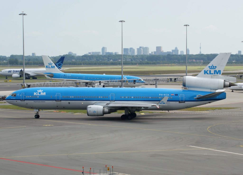 KLM Royal Dutch Airlines, PH-KCA  Amy Johnson , McDonnell-Douglas MD-11, 2010.06.26, AMS-EHAM, Amsterdam (Schiphol), Niederlande 