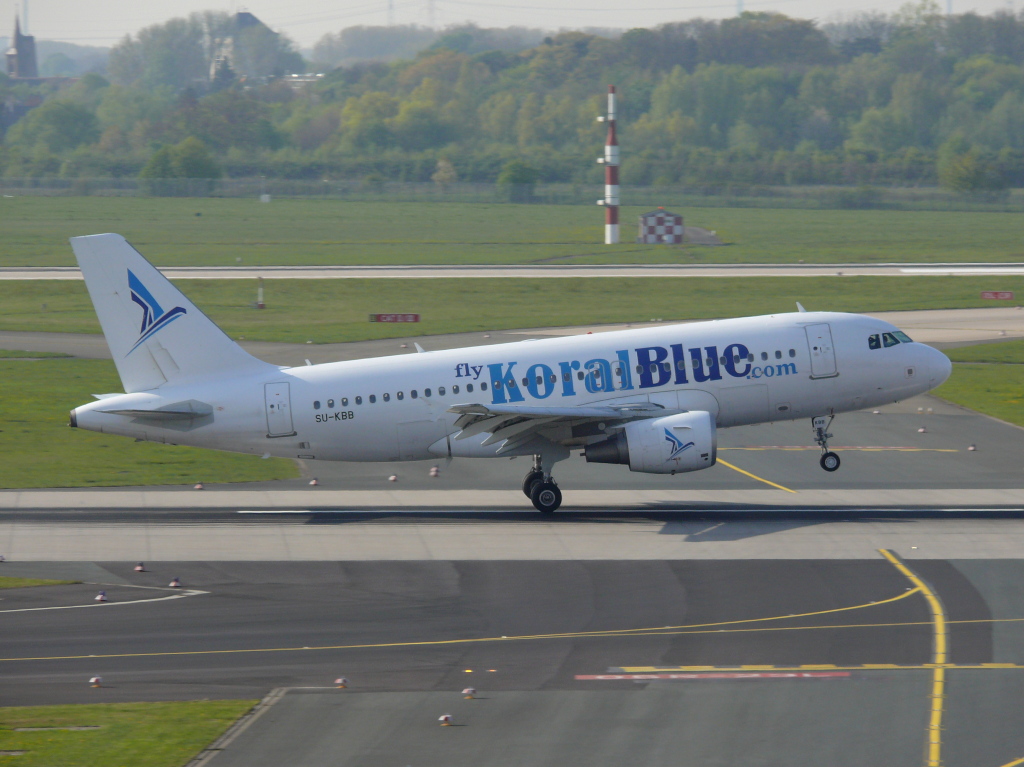 Koral Blue; SU-KBB; Airbus 319-112. Flughafen Dsseldorf. 24.04.2010.