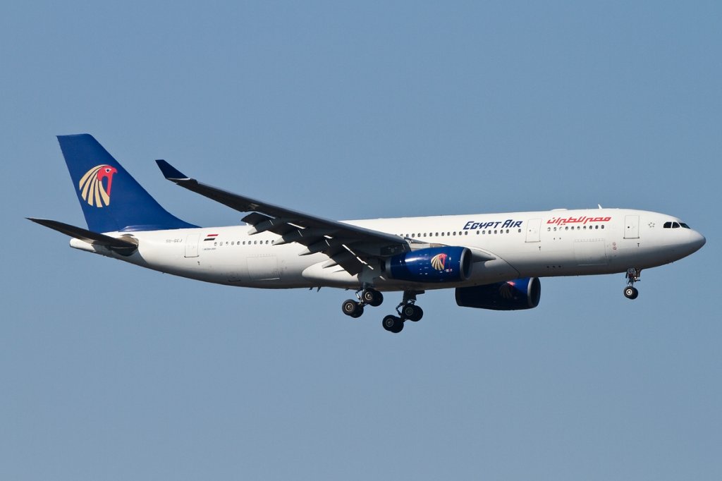 Landung A330/Egypt Airlines/Frankfurt/Fra/07.03.2010.  