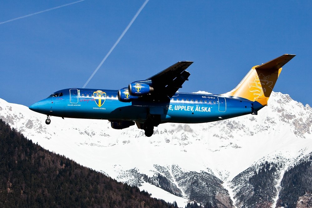 Landung Avro BAE 146 RJ-100/Malm Aviation / Innsbruck (LOWI / INN) / 27.02.2010.