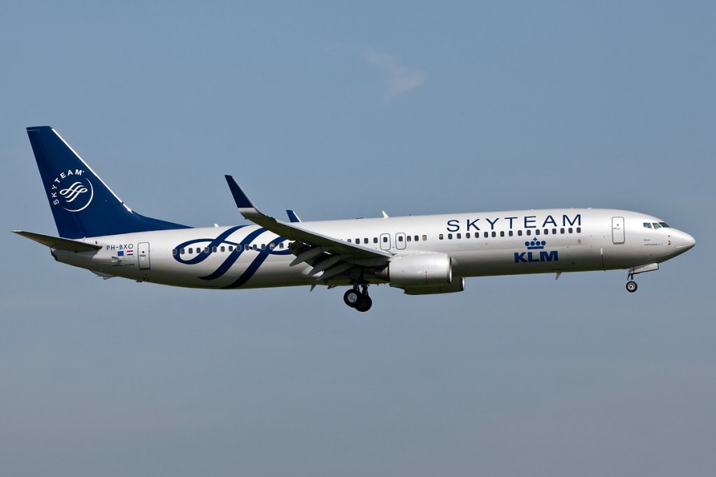 Landung B737/KLM_Skyteam/Schiphol/Amsterdam/AMS/4.06.2010  