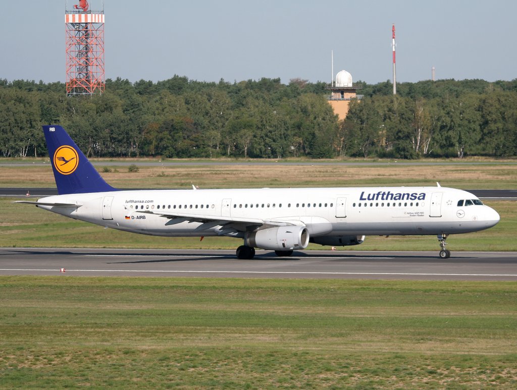 Lufthansa A 321-131 D-AIRB  Baden-Baden  beim Start in Berlin-Tegel am 05.09.2010