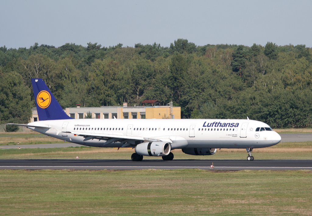 Lufthansa A 321-131 D-AIRF  Kempten  nach der Landung in Berlin-Tegel am 05.09.2010