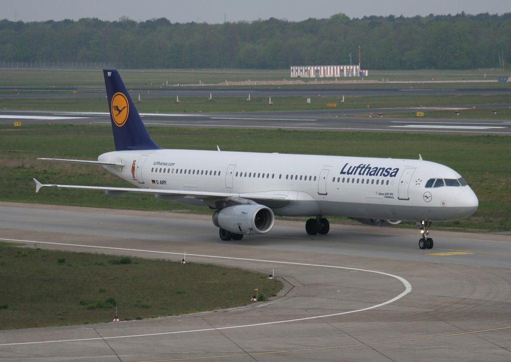 Lufthansa A 321-131 D-AIRY  Flensburg bei der Ankunft in Berlin-Tegel am 01.05.2010