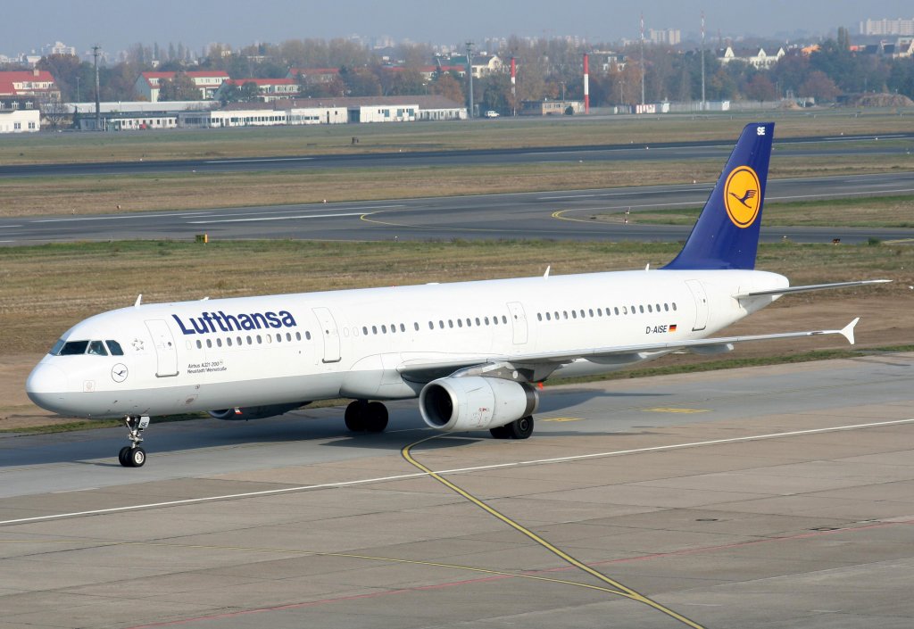 Lufthansa A 321-231 D-AISE   Neustadt/Weinstrae   am 01.11.2009 auf dem Flughafen Berlin-Tegel
