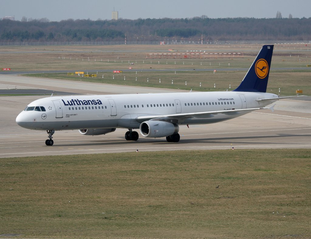 Lufthansa A 321-231 D-AISQ  Lindau  bei der Ankunft in Berlin-Tegel am 03.04.2011