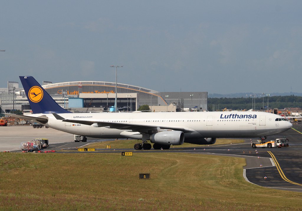 Lufthansa A 330-343X D-AIKA  Minden  am 16.08.2012 auf dem Flughafen Frankfurt am Main