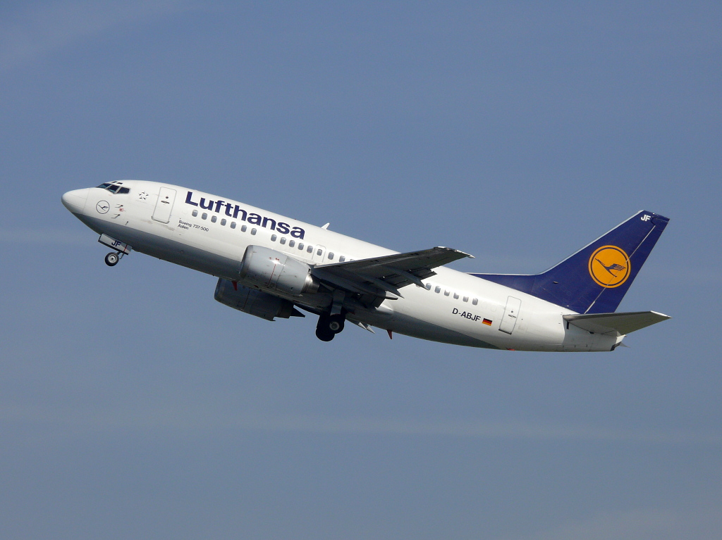 Lufthansa  Aalen ; D-ABJF; Boeing 737-530. Flughafen Dsseldorf. 15.08.2009.