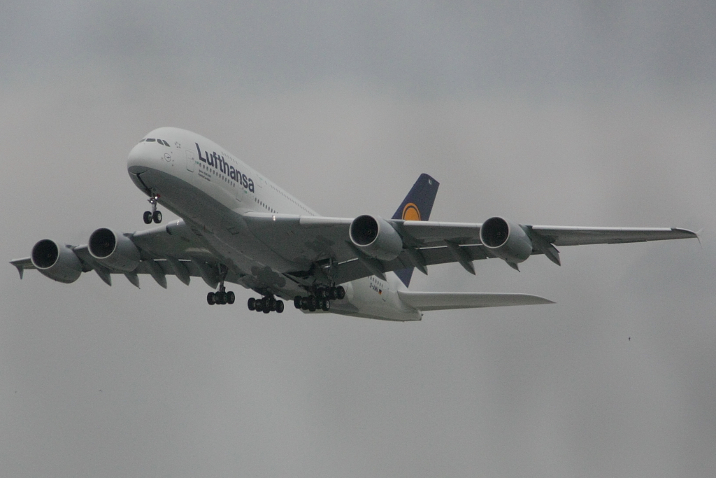 Lufthansa 
Airbus A380-841 
D-AIMA 
Stuttgart
02.06.10
