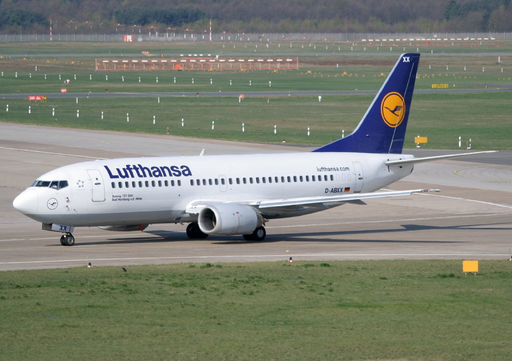 Lufthansa B 737-330 D-ABXX  Bad Homburg v.d. Hhe  bei der Ankunft in Berlin-Tegel am 16.04.2011
