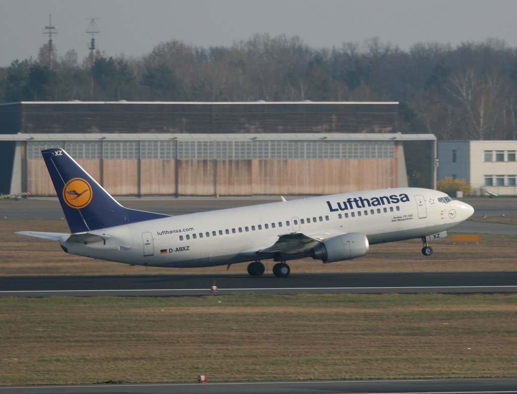 Lufthansa B 737-330 D-ABXZ  Bad Mergentheim  beim Start in Berlin-Tegel am 03.04.2011