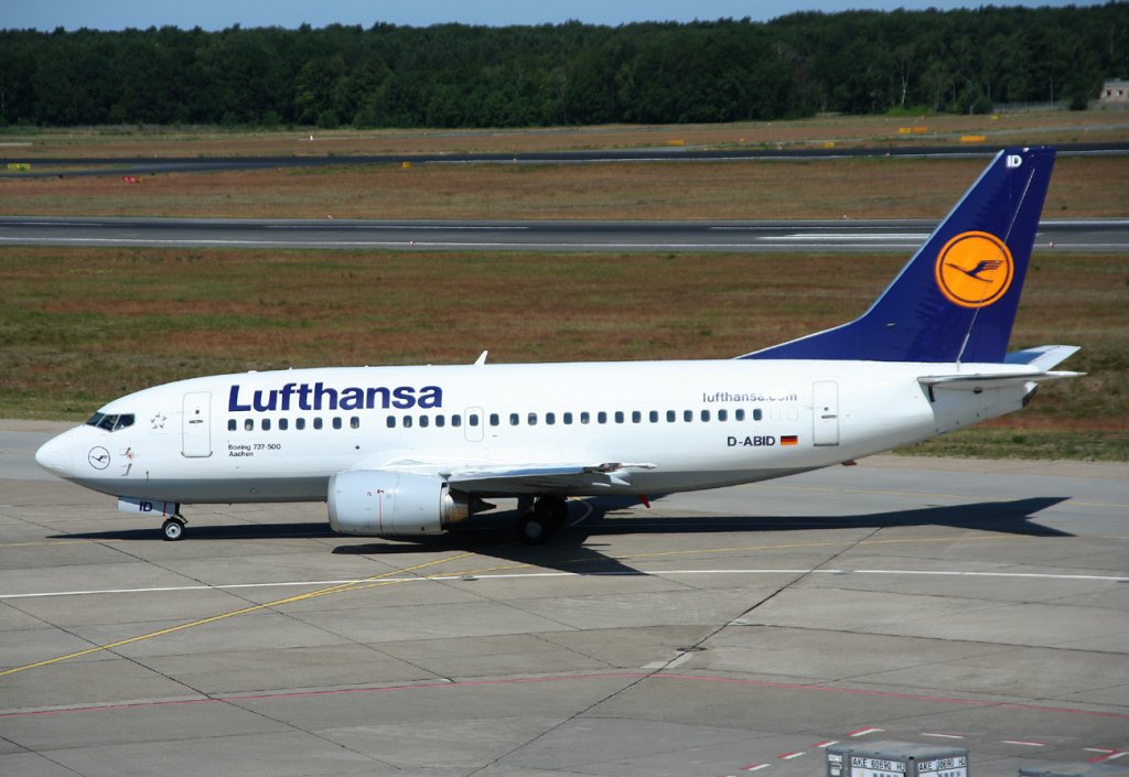 Lufthansa B 737-530 D-ABID  Aachen  bei der Ankunft in Berlin-Tegel am 02.06.2011