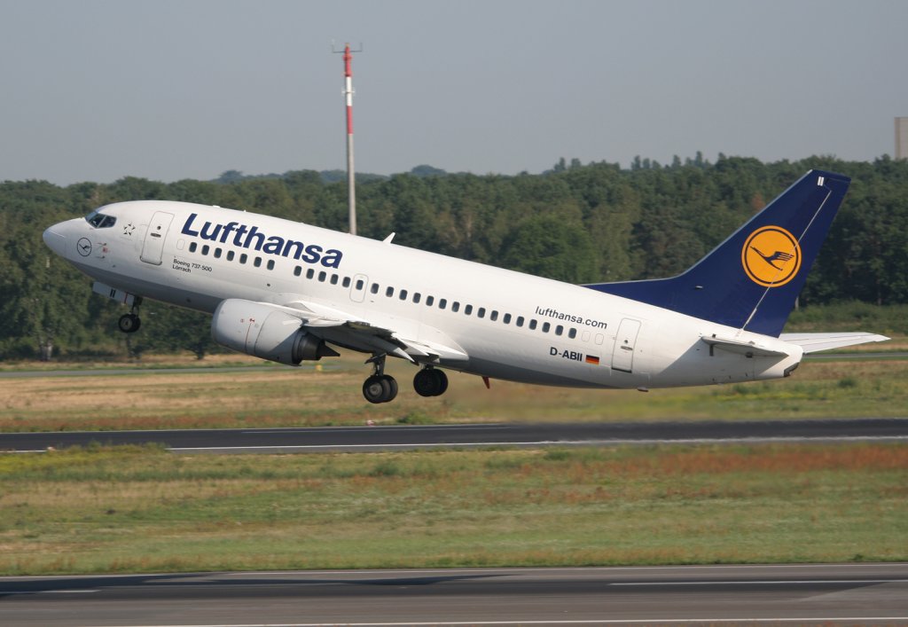 Lufthansa B 737-530 D-ABII  Lrrach  beim Start in Berlin-Tegel am 21.08.2010