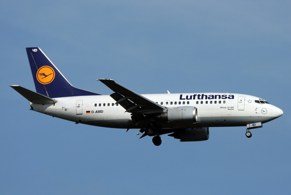 Lufthansa B737-300 D-ABID im Anflug auf die 14L in CGN / EDDK / Kln Bonn am 10.10.2008