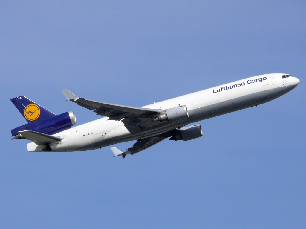 Lufthansa Cargo; D-ALCC; McDonnell Douglas MD-11F. Flughafen Frankfurt/Main. 09.04.2010.