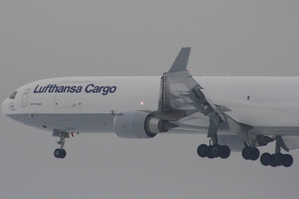 Lufthansa Cargo 
McDonnell Douglas MD-11F 
D-ALCP
Frankfurt
04.01.11