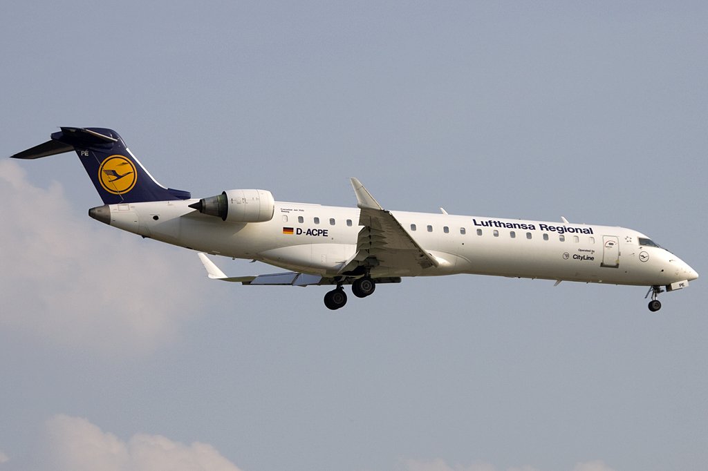 Lufthansa - City Line, D-ACPE, Bombardier, CRJ-700, 17.08.2009, DUS, Duesseldorf, Germany 

