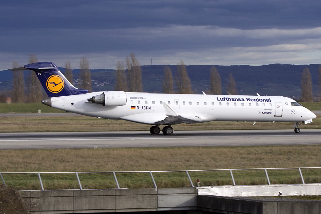 Lufthansa - City Line, D-ACPM, Bombardier, CRJ-700, 28.11.2009, BSL, Basel, Switzerland 

