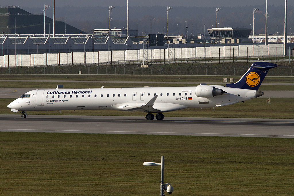 Lufthansa - CityLine, D-ACKE, Bombardier, CRJ-900, 25.10.2012, MUC, Mnchen, Germany 




