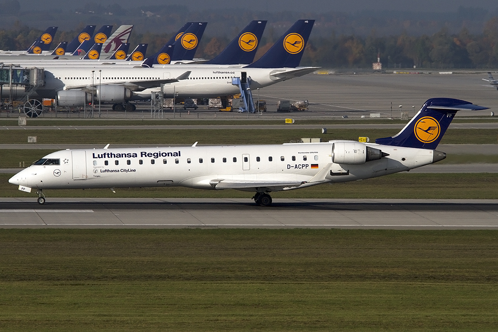 Lufthansa - CityLine, D-ACPP, Bombardier, CRJ-700, 25.10.2012, MUC, Mnchen, Germany 



