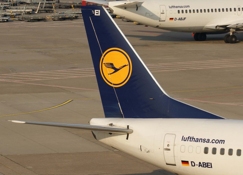 Lufthansa, D-ABEI, Boeing 737-300  Bamberg  (lufthansa.com)(Seitenleitwerk/Tail), 04.03.2011, DUS-EDDL, Dsseldorf, Germany