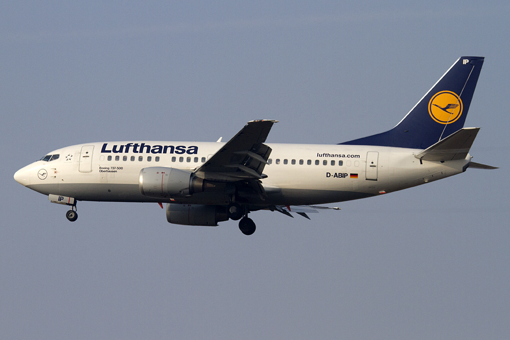 Lufthansa, D-ABIP, Boeing, B737-530, 13.02.2011, LYS, Lyon, France 



