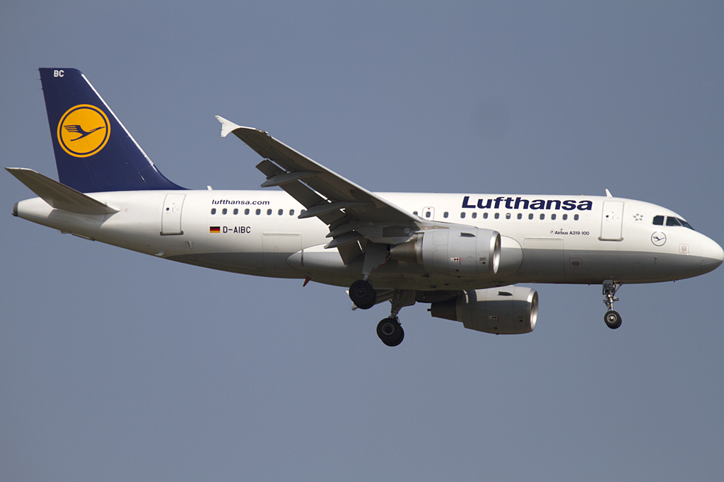 Lufthansa, D-AIBC, Airbus, A319-112, 24.04.2011, FRA, Frankfurt, Germany 




