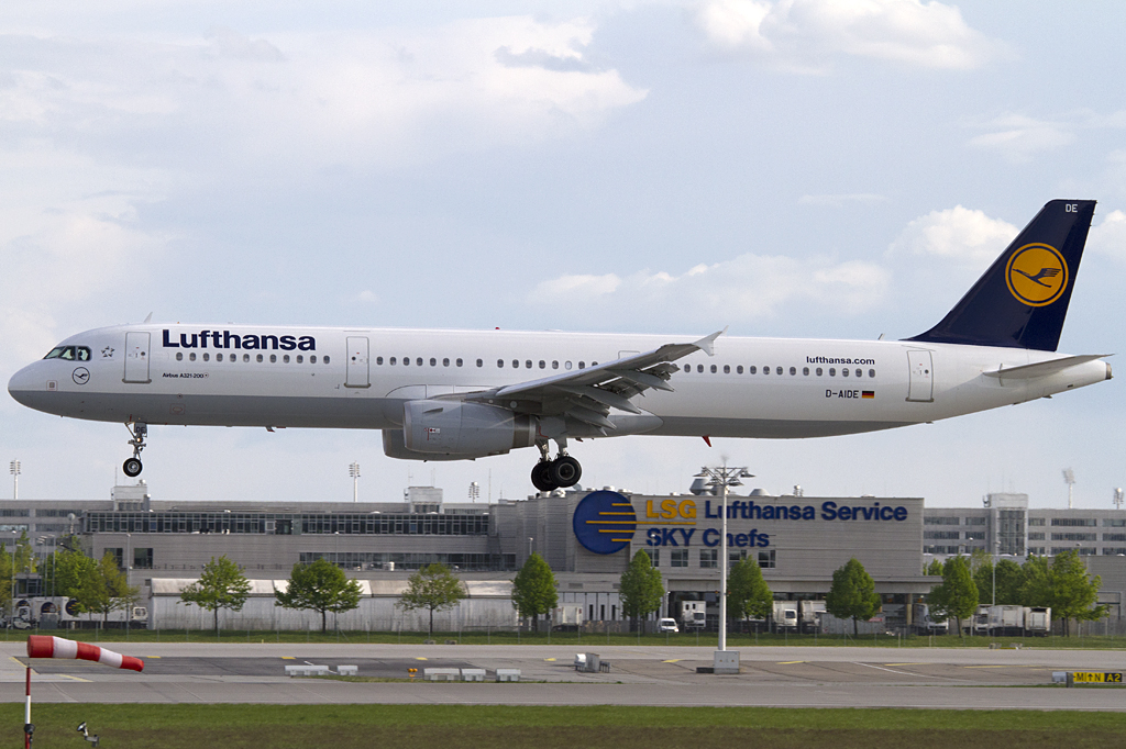 Lufthansa, D-AIDE, Airbus, A321-231, 29.04.2011, MUC, Muenchen, Germany



