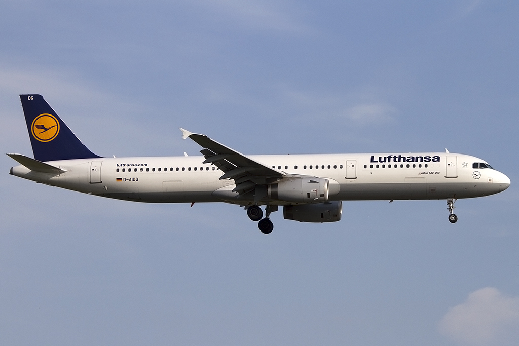 Lufthansa, D-AIDG, Airbus, A321-231, 25.07.2013, DUS, Dsseldorf, Germany 



