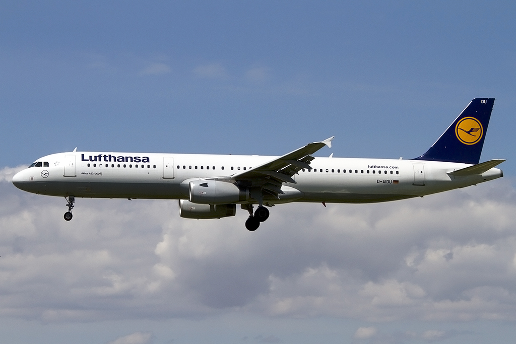 Lufthansa, D-AIDU, Airbus, A321-231, 01.05.2013, BCN, Barcelona, Spain 



