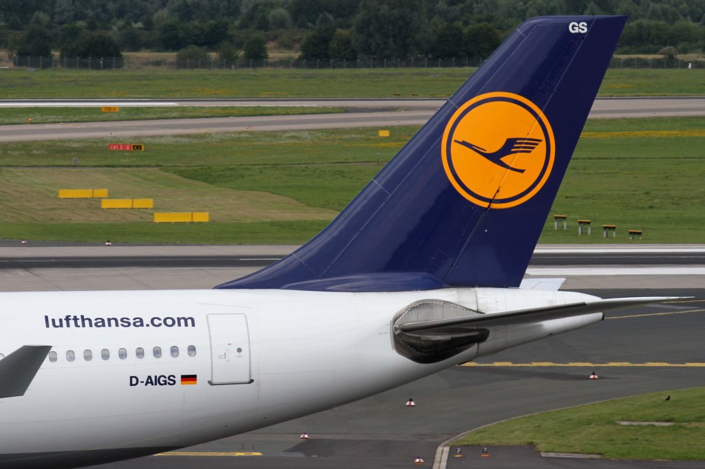 Lufthansa, D-AIGS  Bergisch Gladbach , Airbus, A 340-300 (Seitenleitwerk/Tail), 11.08.2012, DUS-EDDL, Dsseldorf, Germany 

