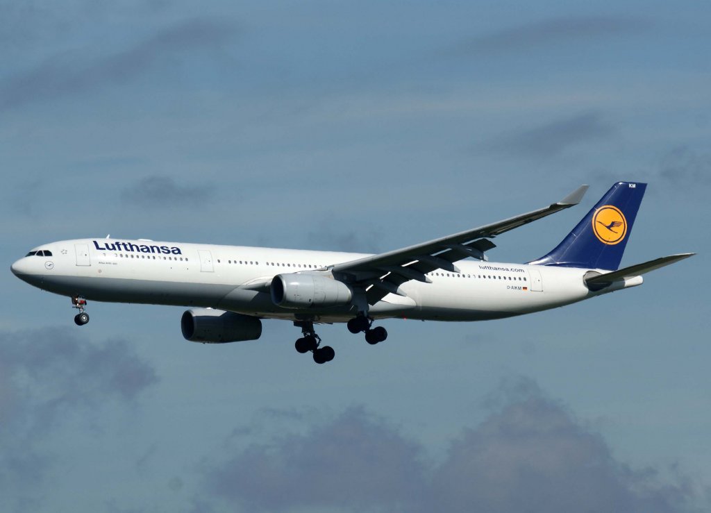 Lufthansa, D-AIKM  ohne Namen , Airbus A 330-300, 10.09.2011, FRA-EDDF, Frankfurt, Germany