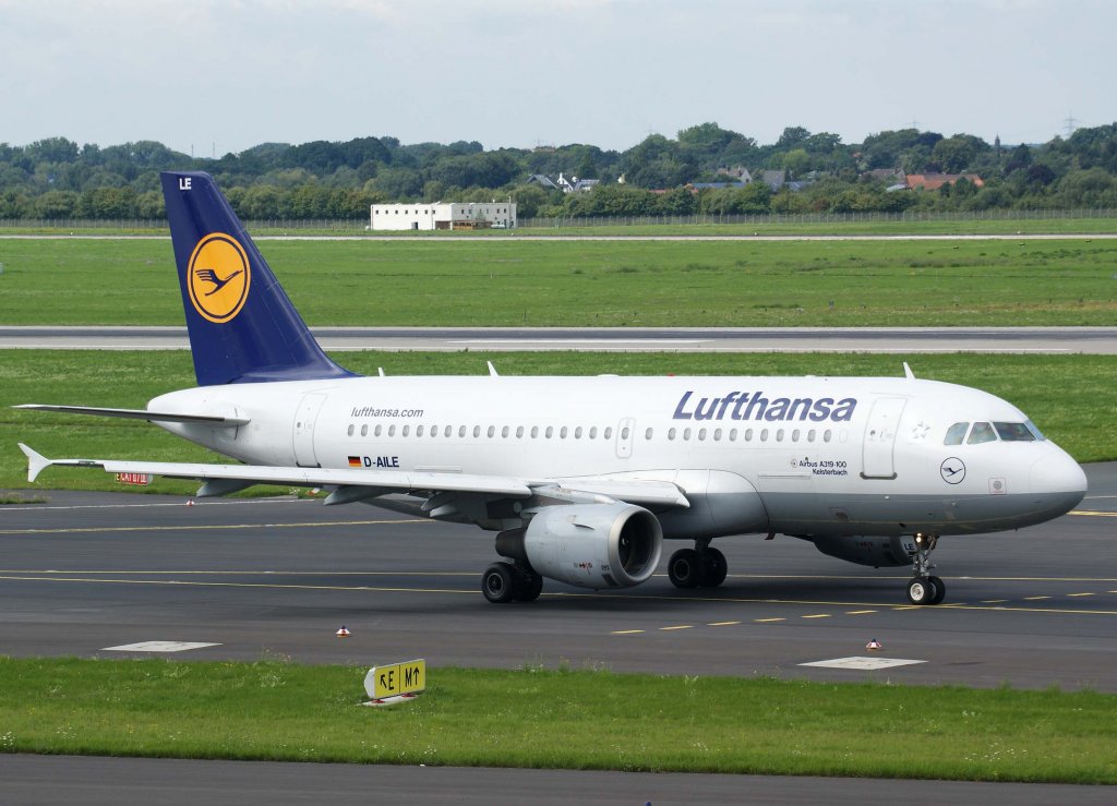 Lufthansa, D-AILE, Airbus A 319-100  Kelsterbach  (Sticker-lufthansa.com), 2010.08.28, DUS-EDDL, Dsseldorf, Germany 


