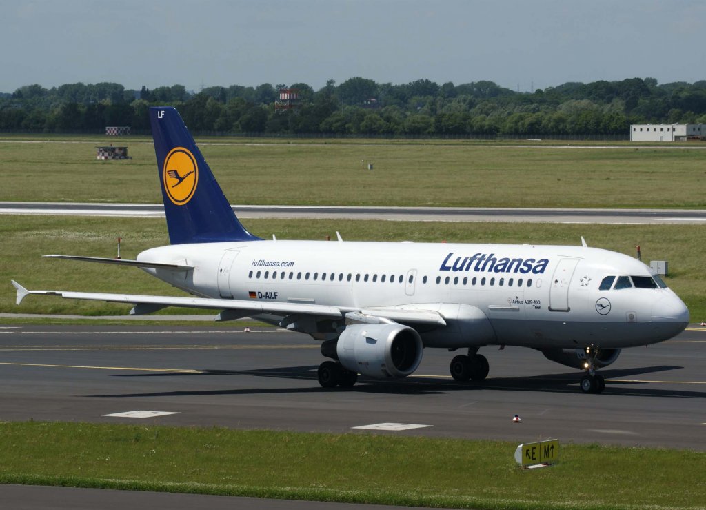 Lufthansa, D-AILF, Airbus A 319-100  Trier  (Sticker-lufthansa.com), 2010.06.11, DUS-EDDL, Dsseldorf, Germany 

