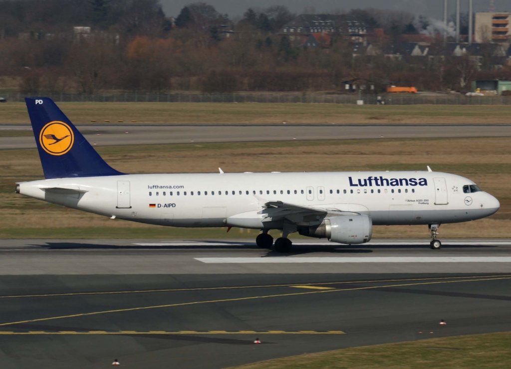 Lufthansa, D-AIPD, Airbus A 320-200 (Freiburg), 2010.03.03, DUS, Dsseldorf, Germany