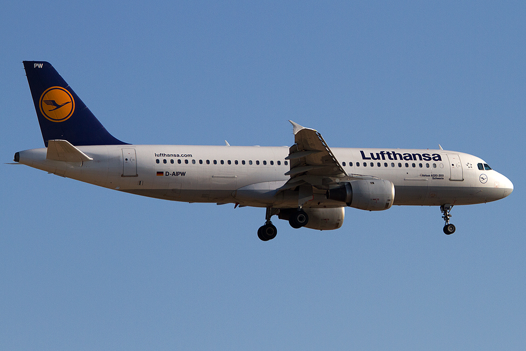 Lufthansa, D-AIPW, Airbus, A320-211, 26.05.2012, FRA, Frankfurt, Germany


