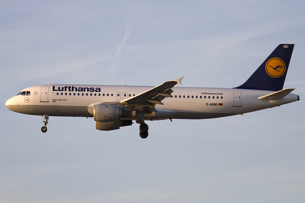 Lufthansa, D-AIQD, Airbus, A320-211, 09.02.2011, FRA, Frankfurt, Germany 




