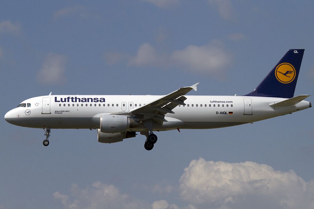 Lufthansa, D-AIQL, Airbus, A320-211, 10.09.2010, BCN, Barcelona, Spain 



