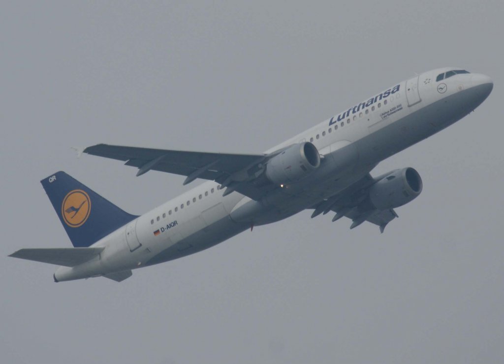 Lufthansa, D-AIQR, Airbus A 321-200 (Lahr/Schwarzwald), 2009.09.16, FRA, Frankfurt, Germany