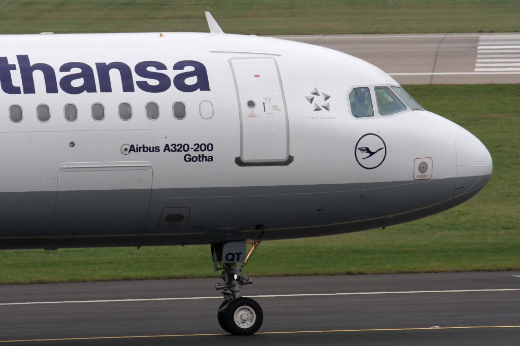 Lufthansa, D-AIQT  Gotha , Airbus, A 320-200 (Bug/Nose), 10.11.2012, DUS-EDDL, Dsseldorf, Germany 