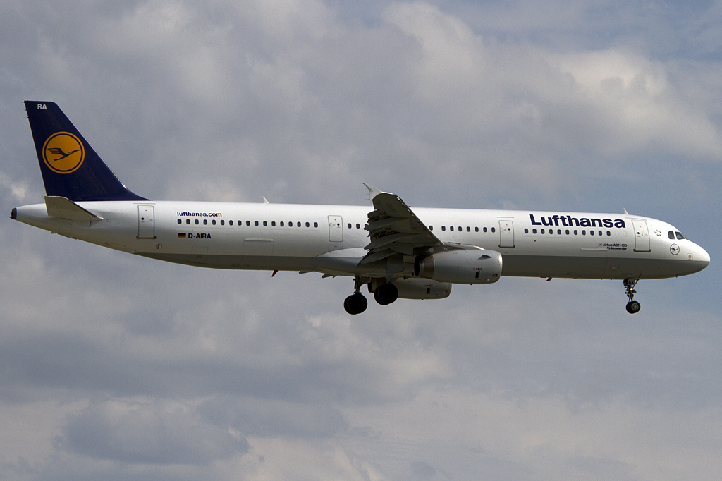 Lufthansa, D-AIRA, Airbus, A321-131, 07.07.2011, DUS, Duesseldorf, Germany 



