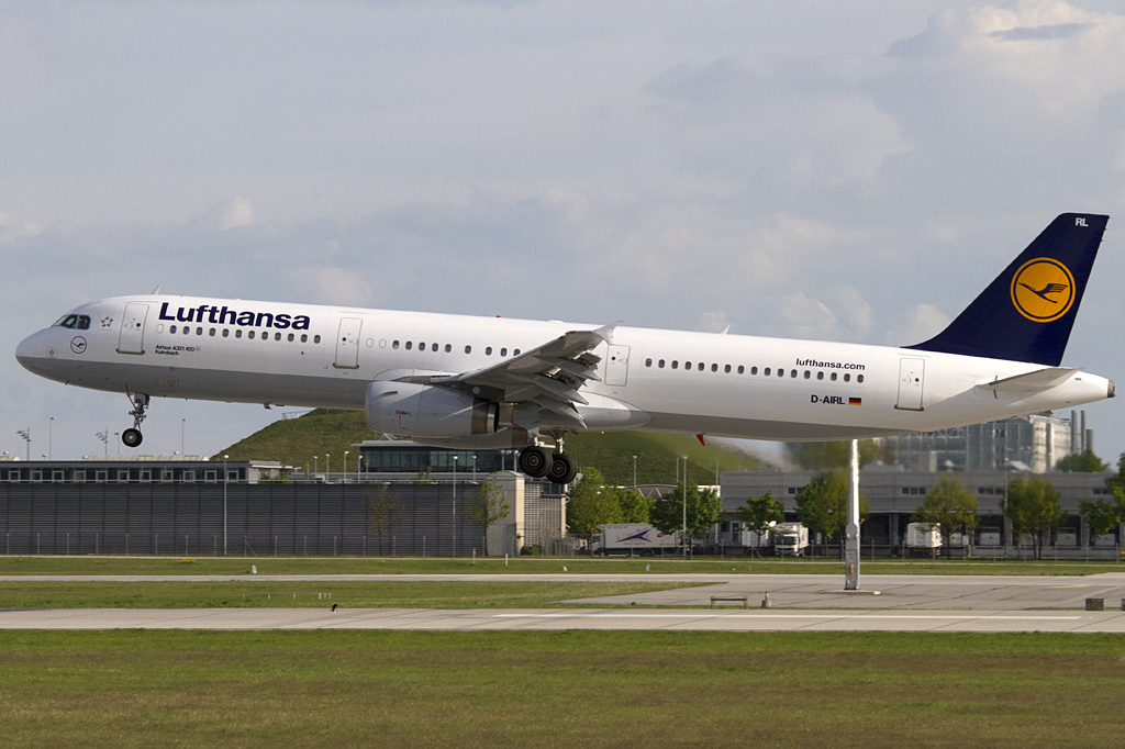 Lufthansa, D-AIRL, Airbus, A321-131, 29.04.2011, MUC, Muenchen, Germany 




