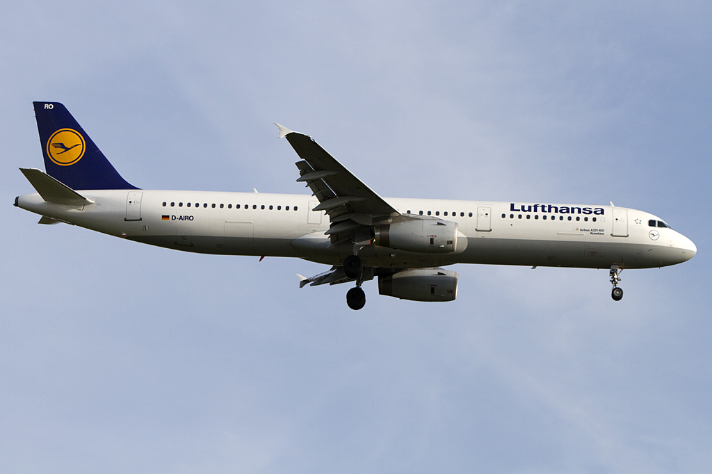 Lufthansa, D-AIRO, Airbus, A321-131, 28.04.2010, FRA, Frankfurt, Germany


