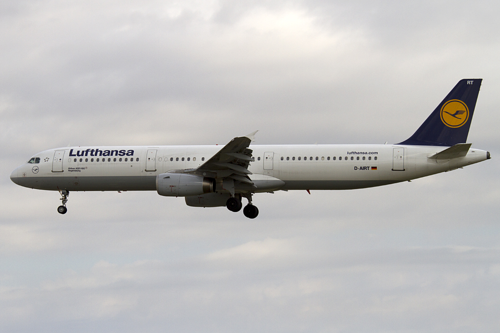 Lufthansa, D-AIRT, Airbus, A321-131, 10.09.2010, BCN, Barcelona, Spain 




