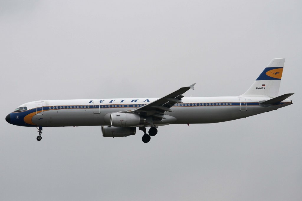 Lufthansa, D-AIRX  Weimar , Airbus, A 321-100 (Retro-Lackierung, 50-Jahre LH), 24.08.2012, FRA-EDDF, Frankfurt, Germany